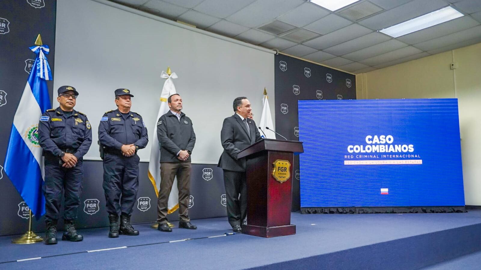 Desarticulan red de estafadores colombianos en El Salvador