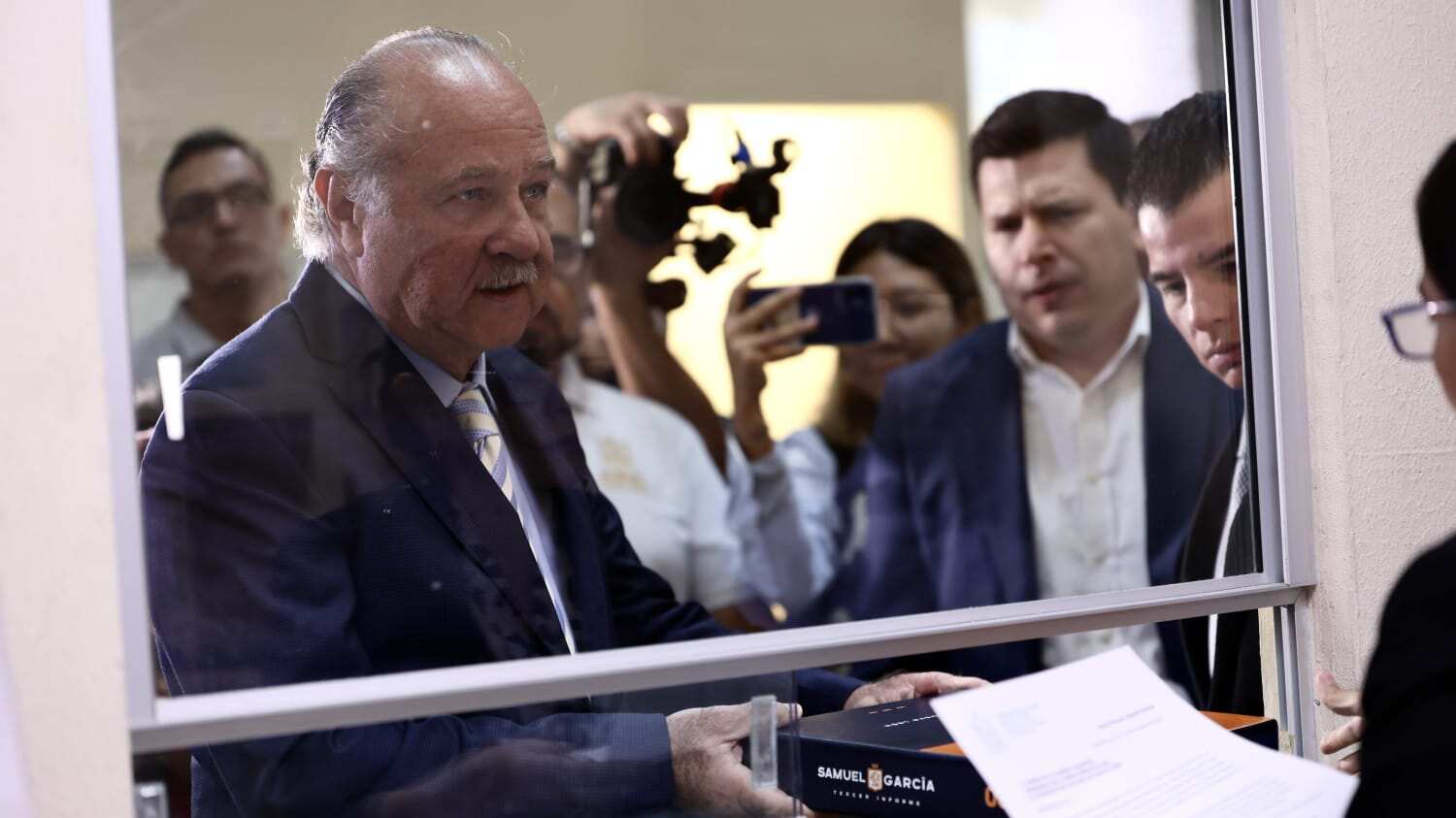 Navarro dijo que durante estas semanas el gobernador estará recorriendo todo el Estado haciendo Informes Regionales.