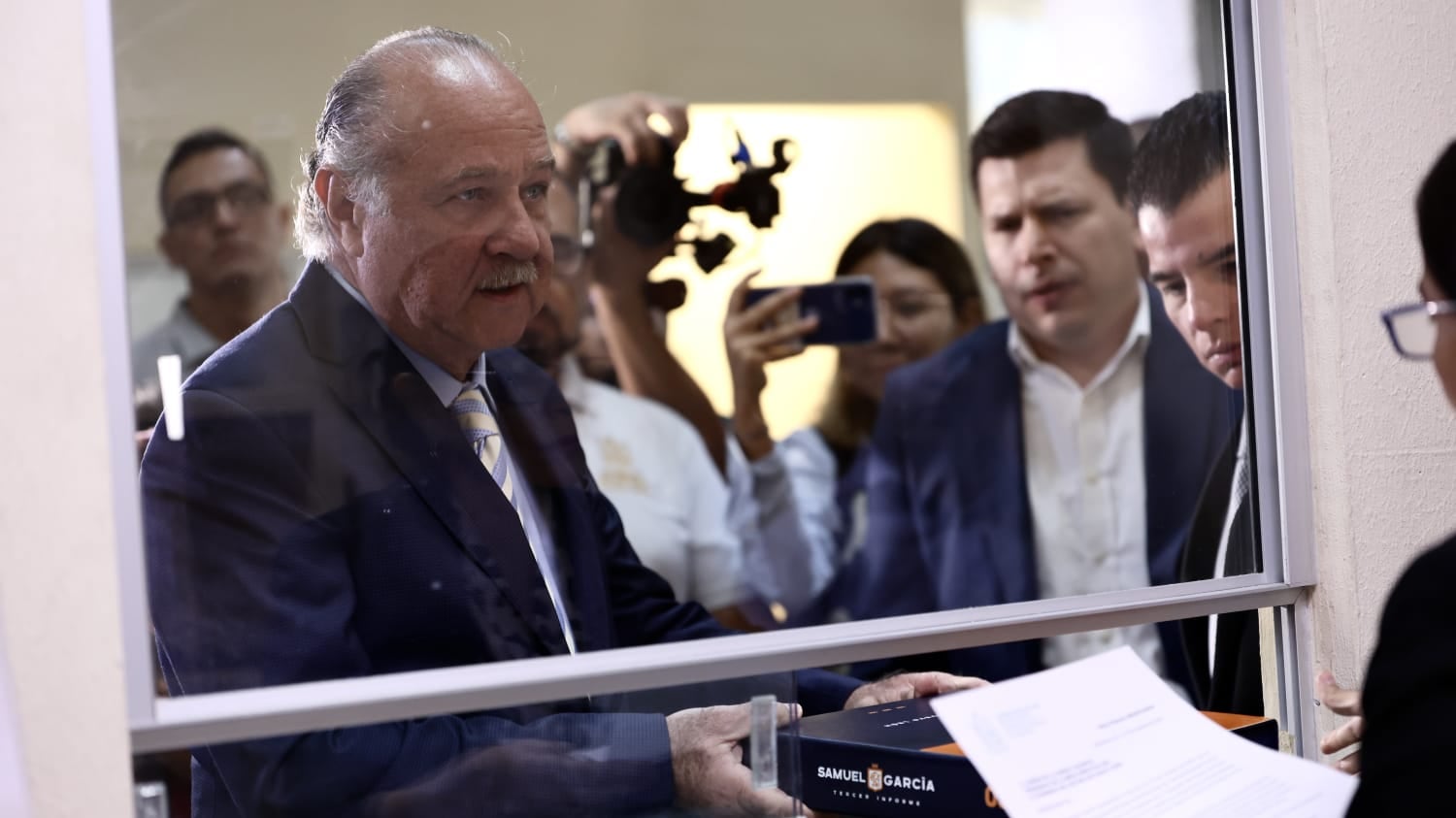 Navarro dijo que durante estas semanas el gobernador estará recorriendo todo el Estado haciendo Informes Regionales.