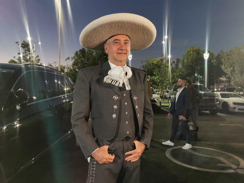 Primer aniversario de Vicente Fernández.