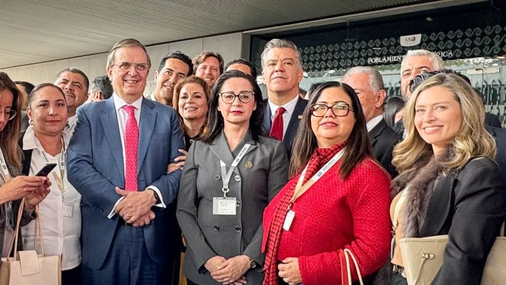 Claudia Cristina Villaseñor Aguilar, secretaria de Economía de Guanajuato, durante una exposición sobre atracción de inversiones y avance de la meta sexenal, en sintonía con la estrategia que el estado llevó a la Primera Reunión Nacional de Promoción de Inversiones y con la apuesta por consolidarse como destino confiable para el capital nacional y extranjero.