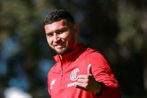 Juan Escobar desprecia a la afición de Cruz Azul y desata ola de memes