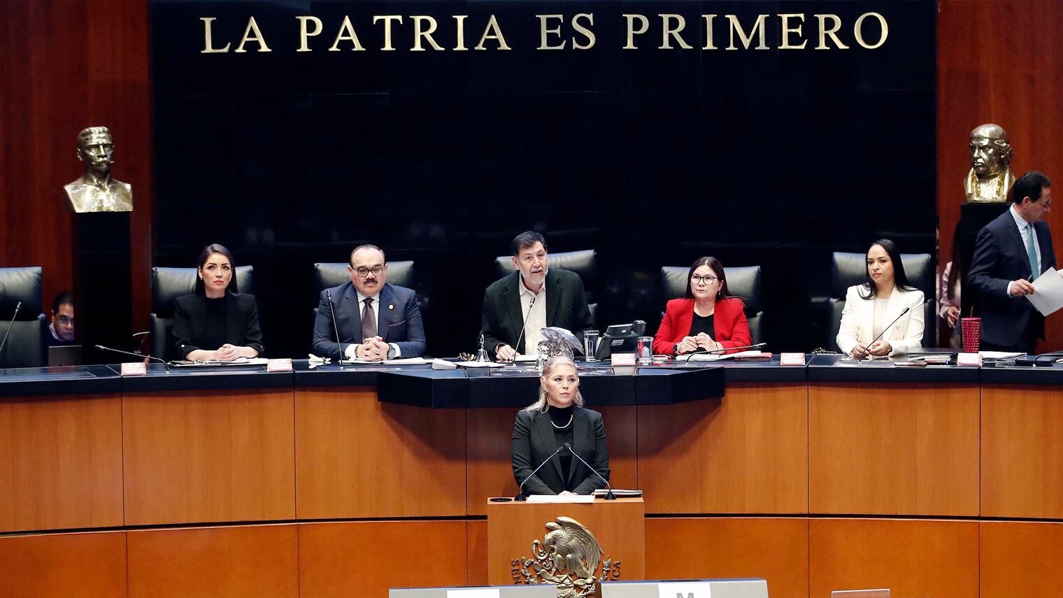 Senado La Patria es Primero