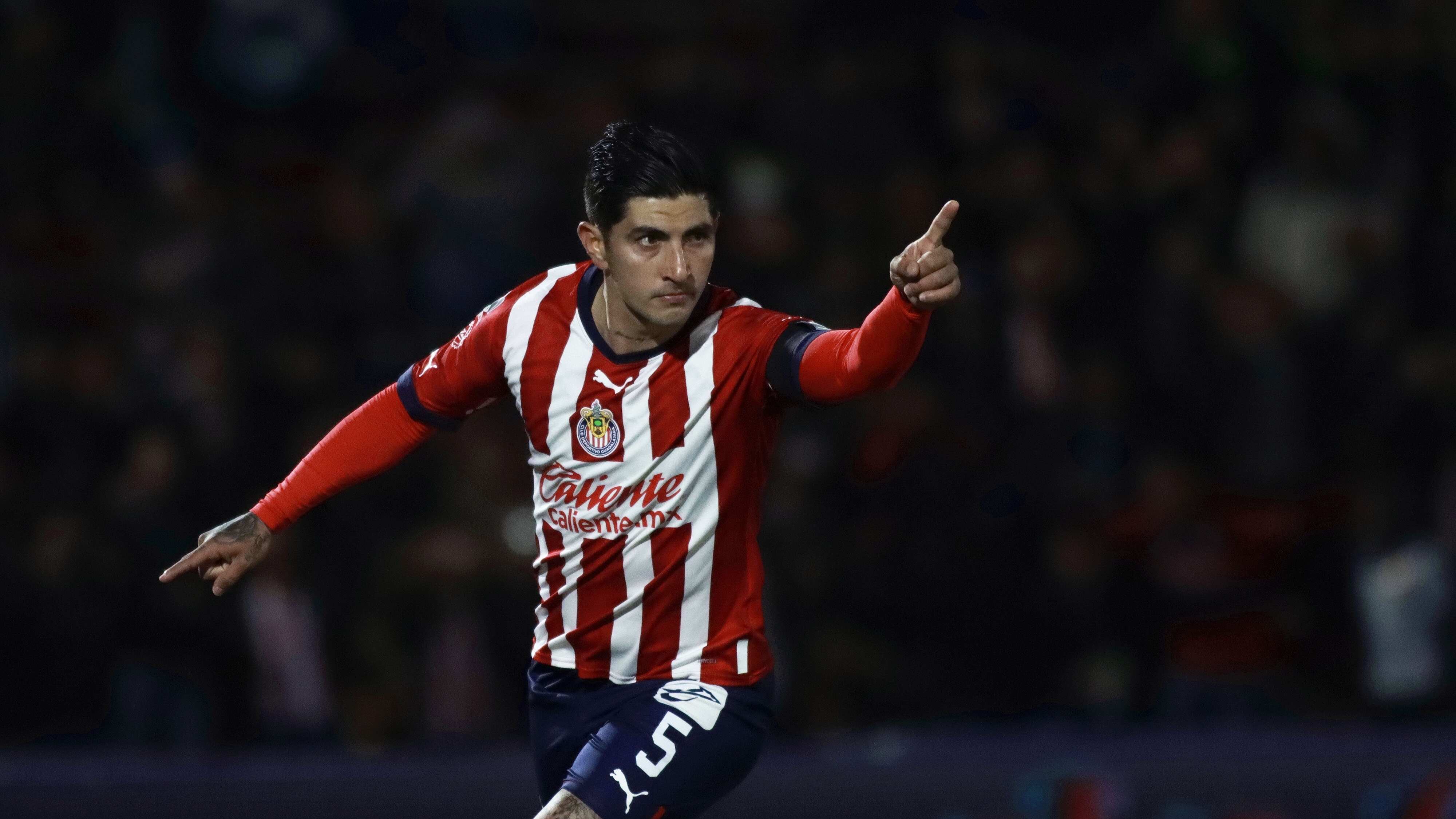 Víctor Guzmán se lució ante Bravos