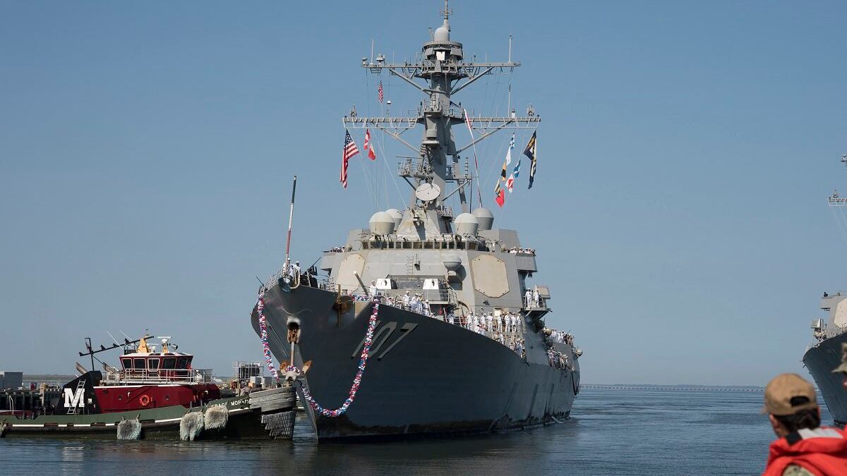 destructor USS Gravely