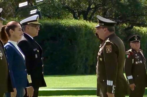 ¿Comandante o comandanta? Las Fuerzas Armadas se cuadran ante Claudia Sheinbaum