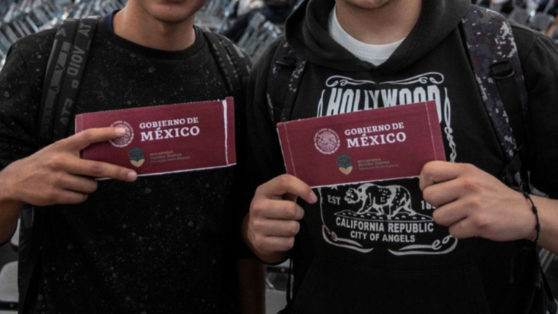El monto mensual asignado para la Beca Benito Juárez en la modalidad de Media Superior es de 920 pesos mexicanos.