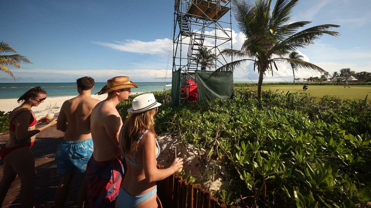 El 43% de los empresarios de la llamada industria sin chimeneas estima que la recuperación total del sector llegará al final de este mismo año; 40% en 2023, y 17% después de 2023.