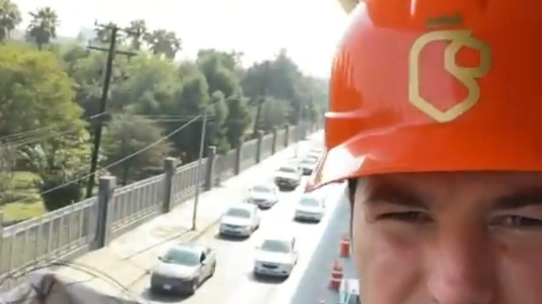 García visitó el área de Avenida Universidad a menos de 24 horas de que se cerraran las estaciones.