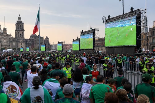 México vs Corea del Sur: instalan 12 megapantallas en el Zócalo para ver el partido
