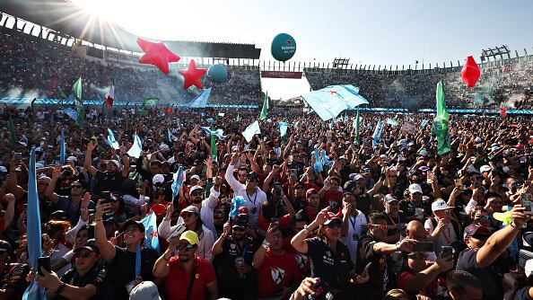 Quienes son los artistas invitados al GP México