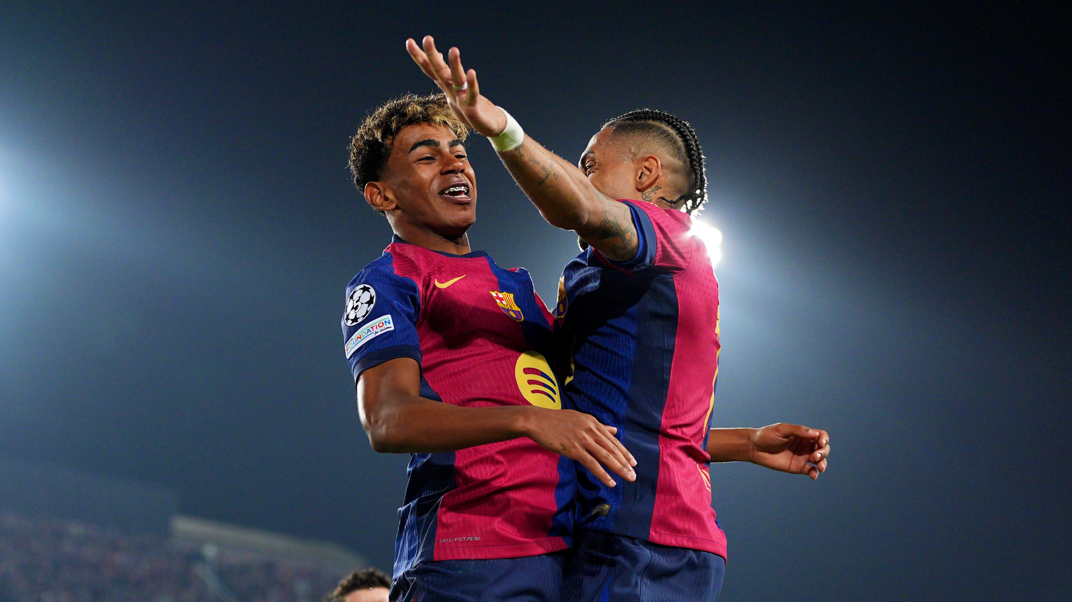 FC Barcelona goleó 4-0 al Borussia Dortmund.