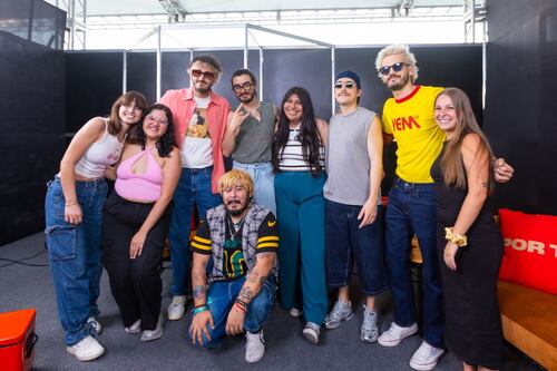 Morat y Tecate Emblema liberaron a los oficinistas y rompieron la rutina para festejar
