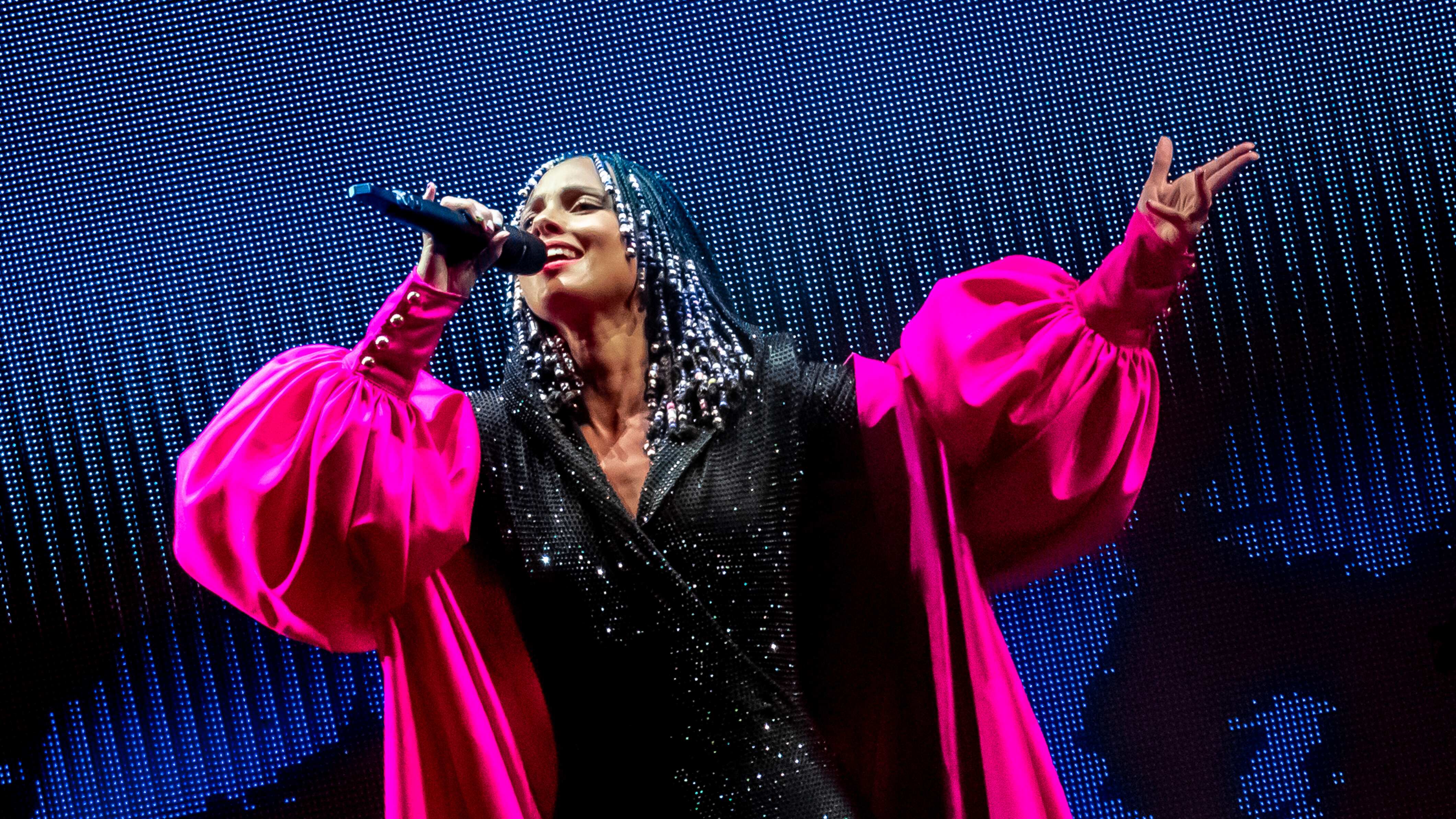 Convivencia con la cantante tras su último concierto en Latinoamérica.