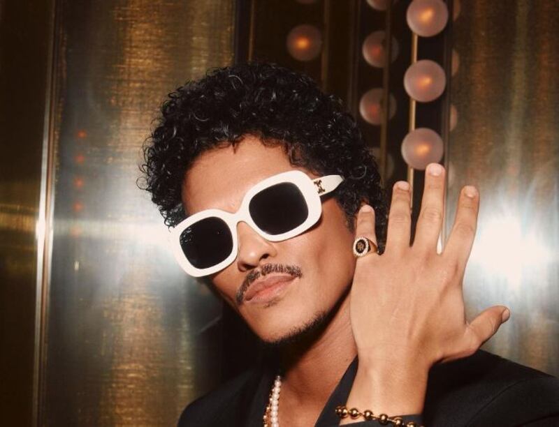 Bruno Mars faz série de shows no Brasil em 2024