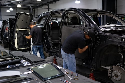 Autos blindados ganan terreno en México ante ola de inseguridad
