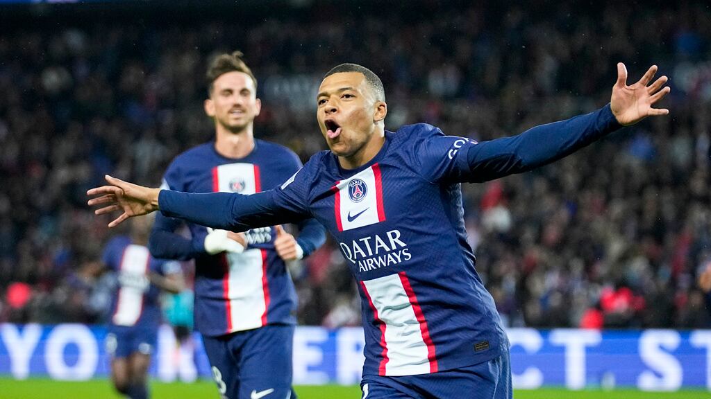 Mbappé llegó a 139 goles con la playera del PSG en la Ligue 1.
