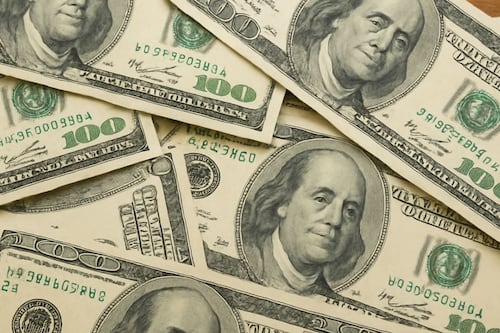 Precio del dólar hoy viernes 12 de diciembre: peso mexicano se mantiene bajo presión del mercado