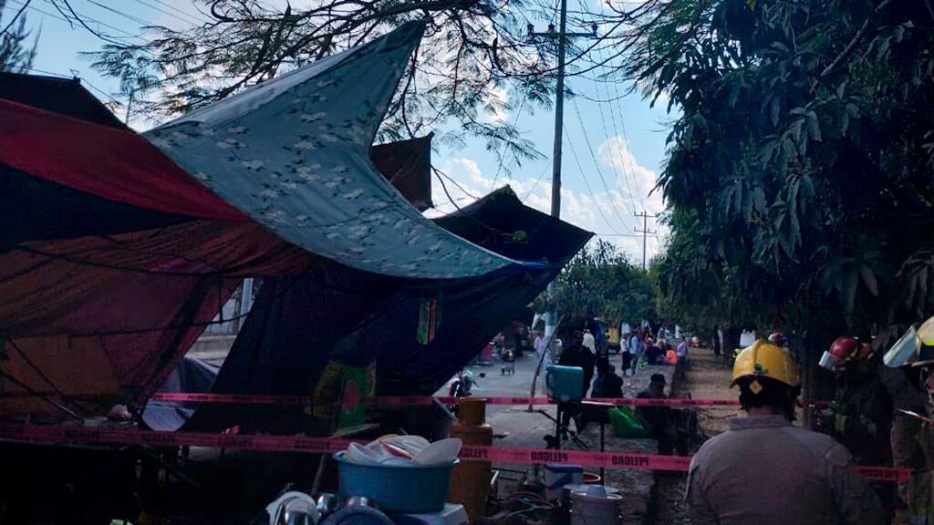 La emergencia fue atendida por cuerpos de emergencia de diferentes corporaciones.