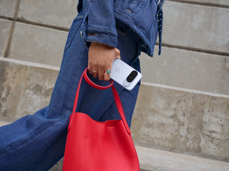 La nueva serie Google Pixel 10 debuta en México. Con diseño refinado, carga rápida, seguridad reforzada y un ecosistema completo con Pixel Buds y Pixel Watch, la serie Pixel 10 marca el inicio de una nueva era móvil en México