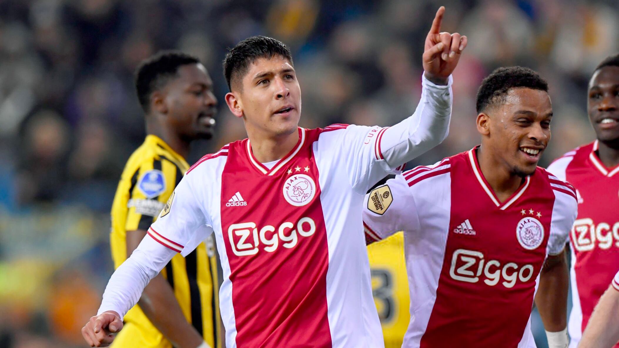 Edson Álvarez es un referente en el Ajax.