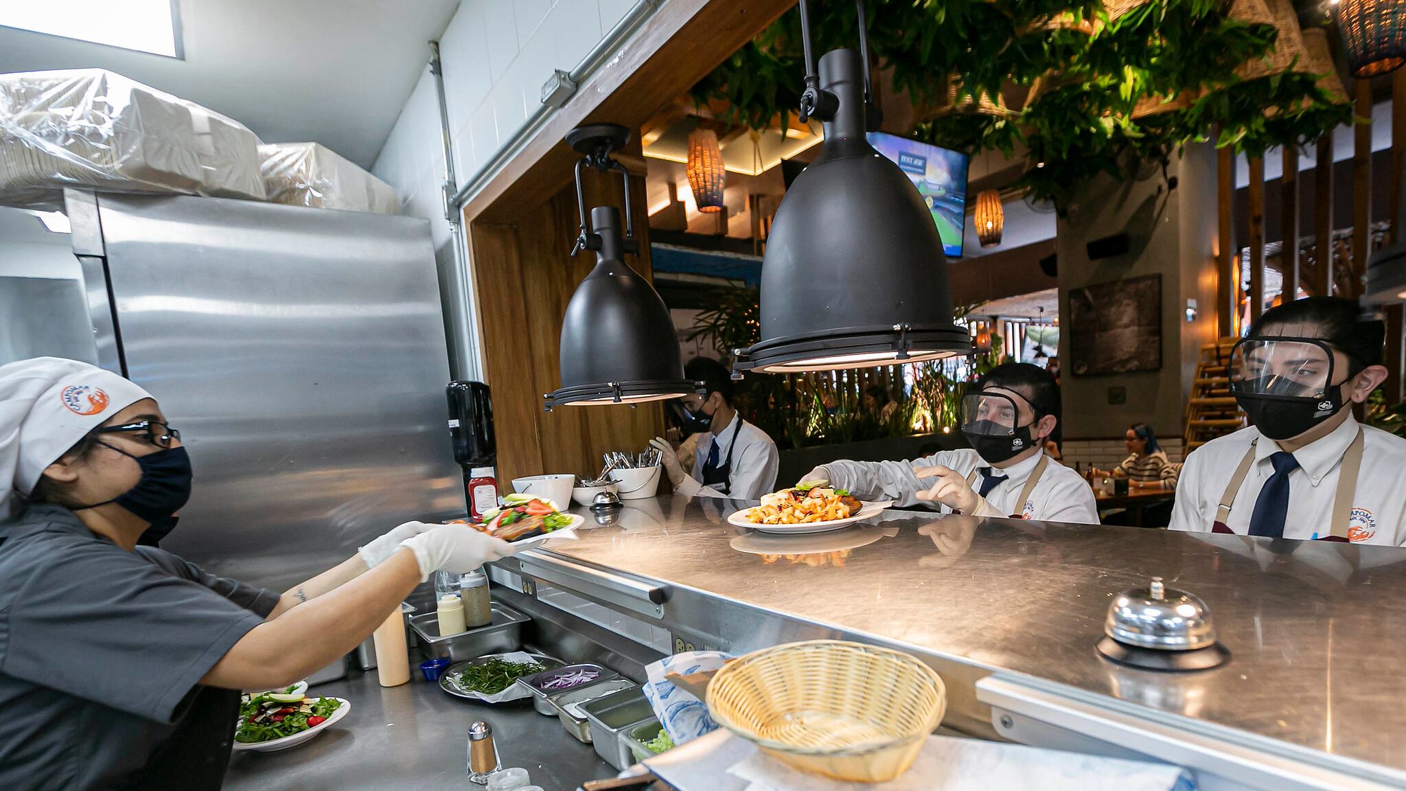 La investigación desarrollada por el IIEG señala que las familias que tuvieron un familiar con cuadro grave de Covid sus deudas se dispararon y no han podido recuperarse.