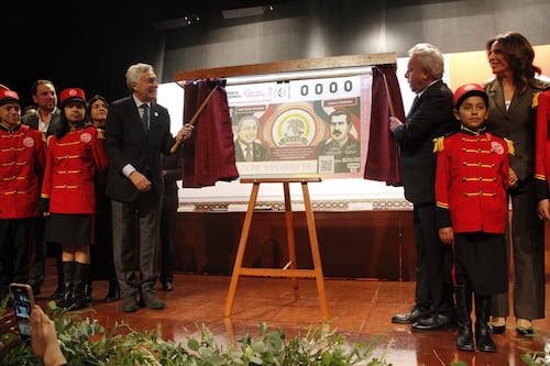 Lotería Nacional presenta billete conmemorativo por aniversario del Estatuto Jurídico de los Trabajadores del Estado