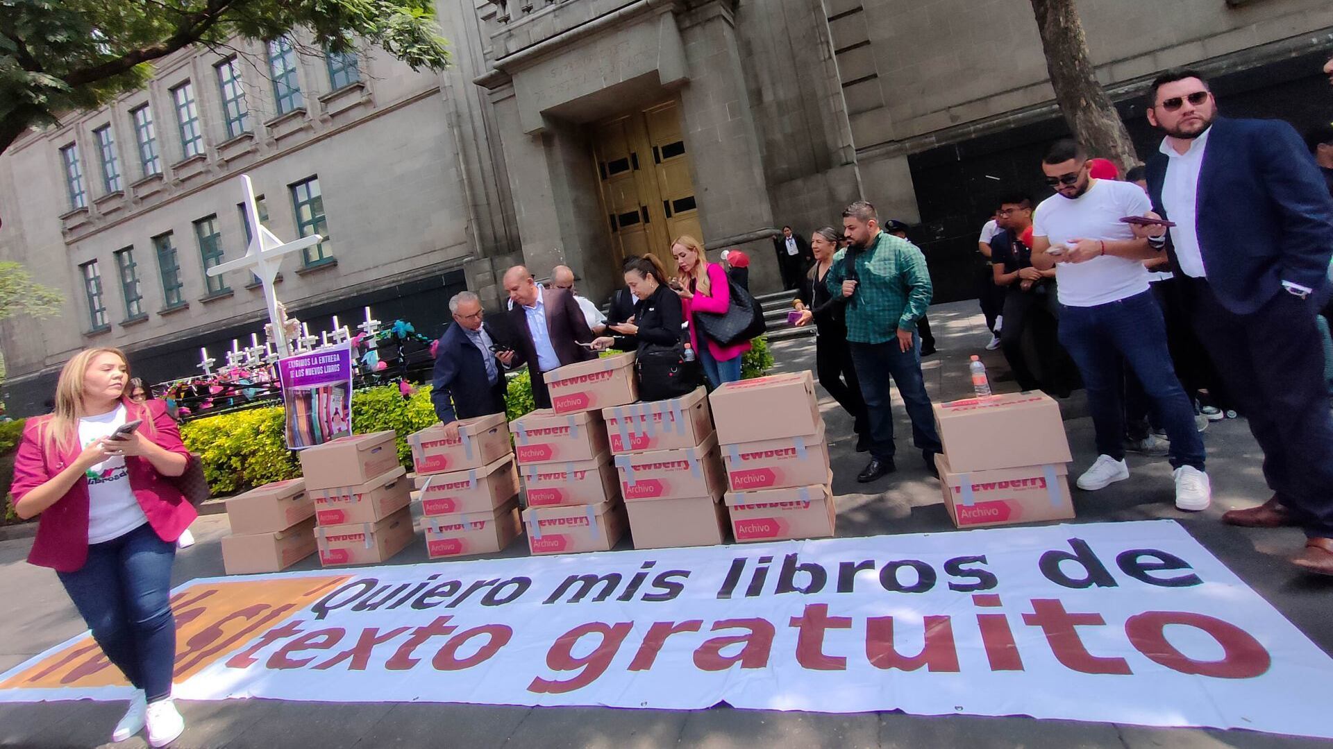 Juez suspende entrega de Libros de Texto Gratuito en Chihuahua