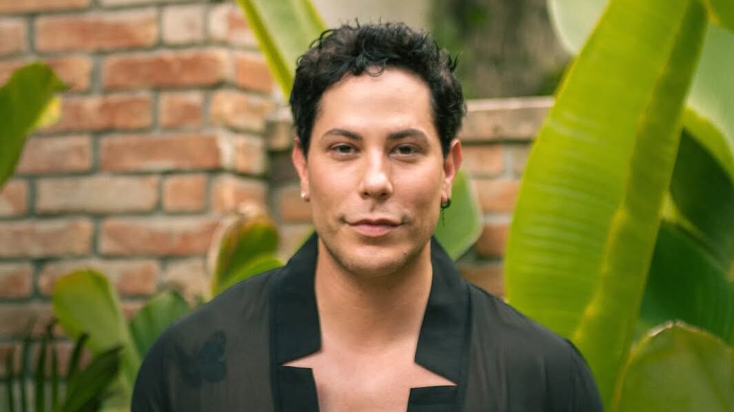 El cantante y actor hace un recuento de los daños del pasado