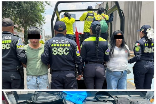 Detienen a dos personas con 22 celulares robados en el Fan Fest del Zócalo