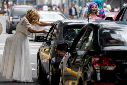 Diablos salen a la calle en Ecuador para dar la bienvenida a 2024