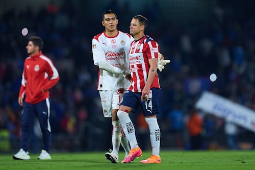 Captan a Chicharito Hernández llorando tras convertirse en el verdugo de Chivas