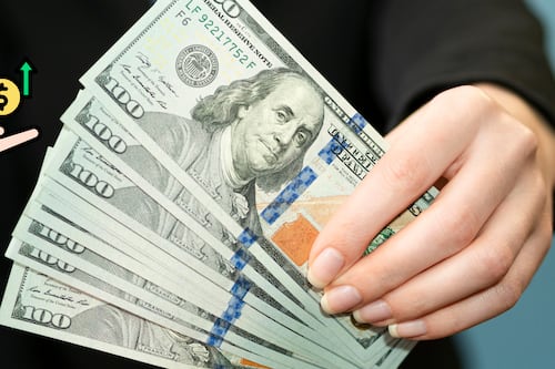 Dólar aprieta y rebasa $17.18: en estos bancos cerró más caro hoy