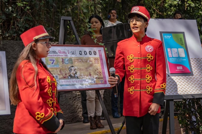 Lotería Nacional emitirá billetes conmemorativos por los 100 años del Zoológico de Chapultepec.