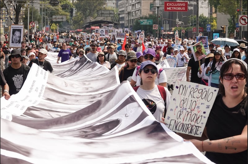 Madres marchan el 10 de mayo
