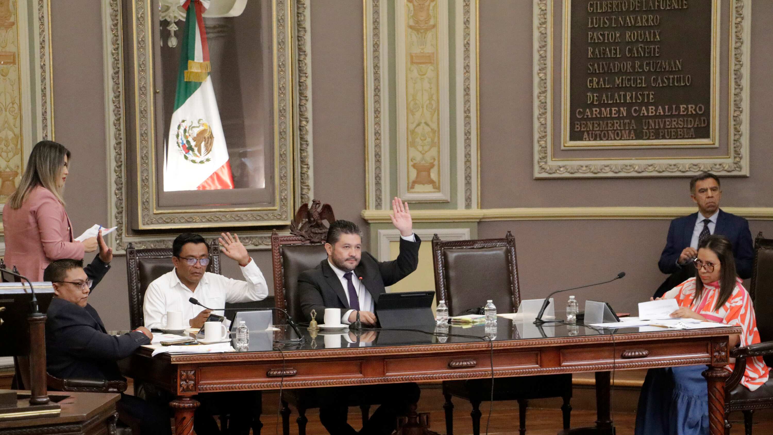 Sesión extraordinaria del Congreso del Estado.