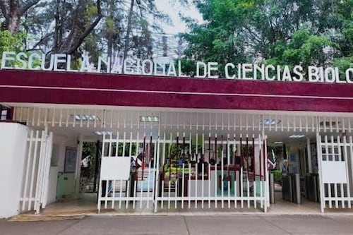 Mario Delgado sostuvo un diálogo con estudiantes del IPN con la voluntad de llegar a acuerdos y consensos