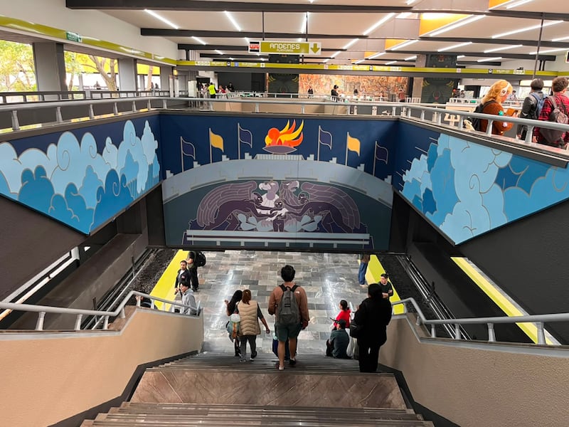 Estación Universidad Línea 3