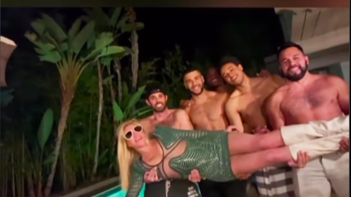 La princesa del pop, ‘Britney Spears’, preocupó a sus fans tras su reciente fiesta de divorcio