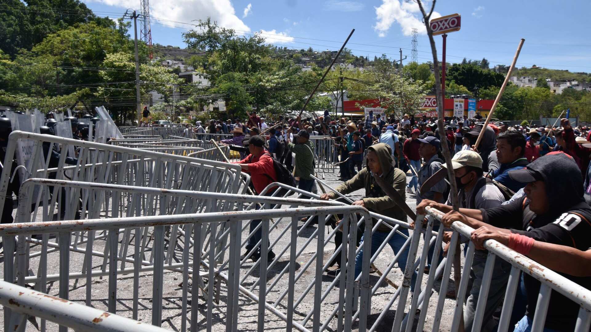 Gobierno de Guerrero asegura que manifestación fue para desestabilizar