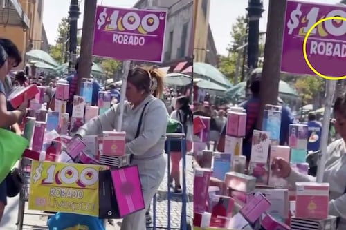 Exponen a vendedora de perfumes robados de famosa tienda departamental