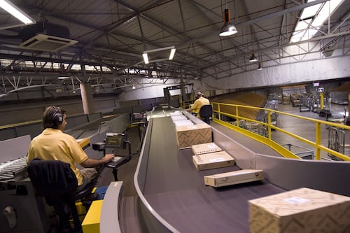 México reanuda envíos de paquetería a EE. UU, ¿cómo operará y cuánto costará?