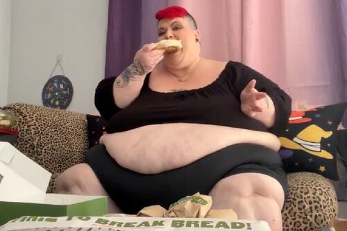 Modelo de OF que pesa 360 kilos expone la realidad de la plataforma para adultos