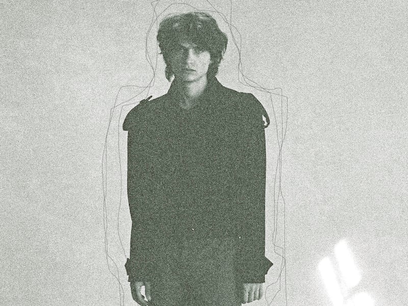 Van Rongen presenta su primera colección: piezas que son memoria, identidad y armadura