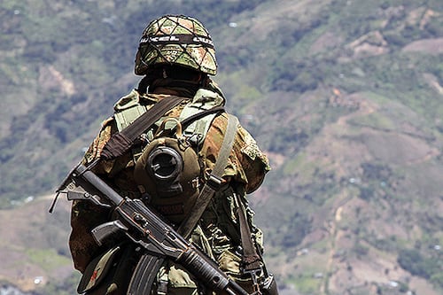 Presuntos miembros de La Familia Michoacana atacan a militares en Malinalco, Edomex