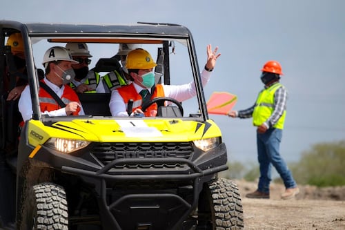 Samuel García da banderazo a colado de cortina en La Presa Libertad