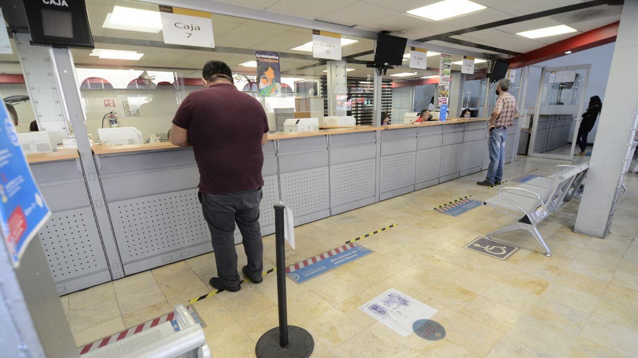 Autoridades hacen un llamado para evitar aglomeraciones en las recaudadoras y realizar los pagos de los impuestos en línea.