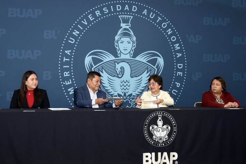 Encabeza la Rectora Lilia Cedillo Ramírez convenio de colaboración con la Secretaría de Infraestructura estatal