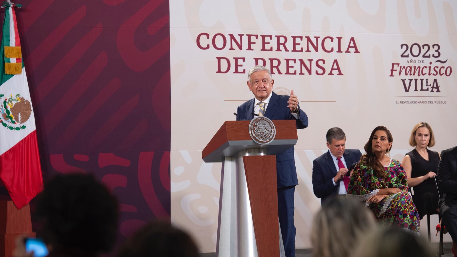 El presidente anunció una reunión con su gabinete para 2024.