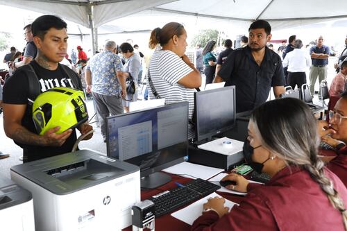 Escobedo alinea a motociclistas con campaña gratuita para obtener licencia